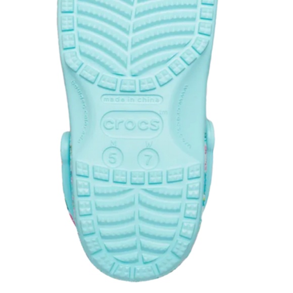 Crocs Classic Disney X Vera Bradley Little Mermaid clogs NWT M-4 W-6 2 available - Picture 8 of 9